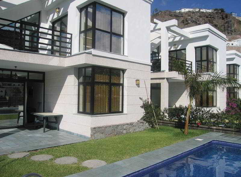 This photo about Sunshine shared on HyHotel.com