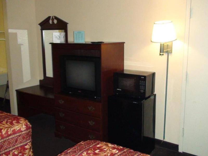 This photo about Americas Best Value Inn Oklahoma City at I-35 N shared on HyHotel.com