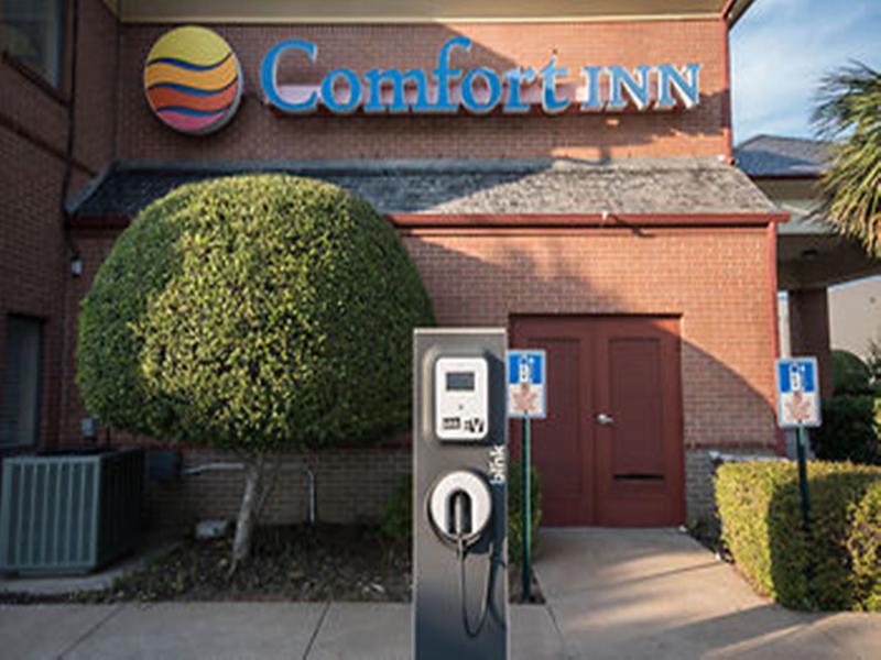 在meiguo.com看到的Quality Inn West Plano - Dallas的介绍图片