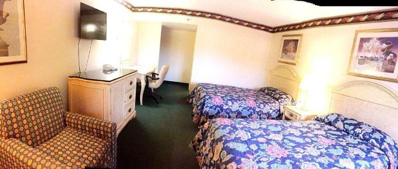 This photo about Rodeway Inn (New Cumberland) shared on HyHotel.com