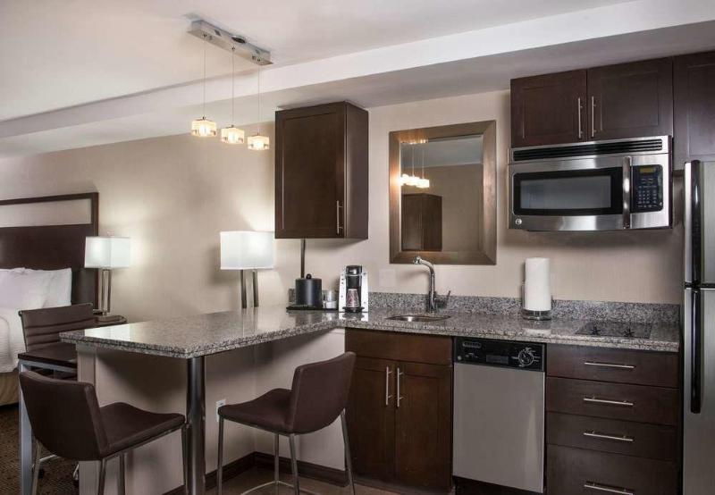 This photo about Clarion Carriage House Inn shared on HyHotel.com