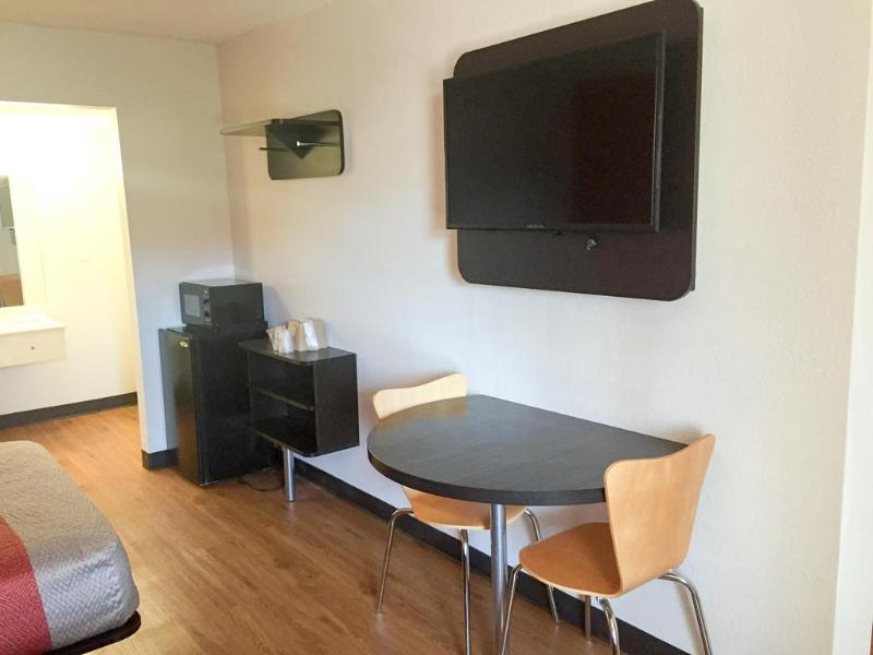 This photo about Comfort Inn (Calhoun) shared on HyHotel.com