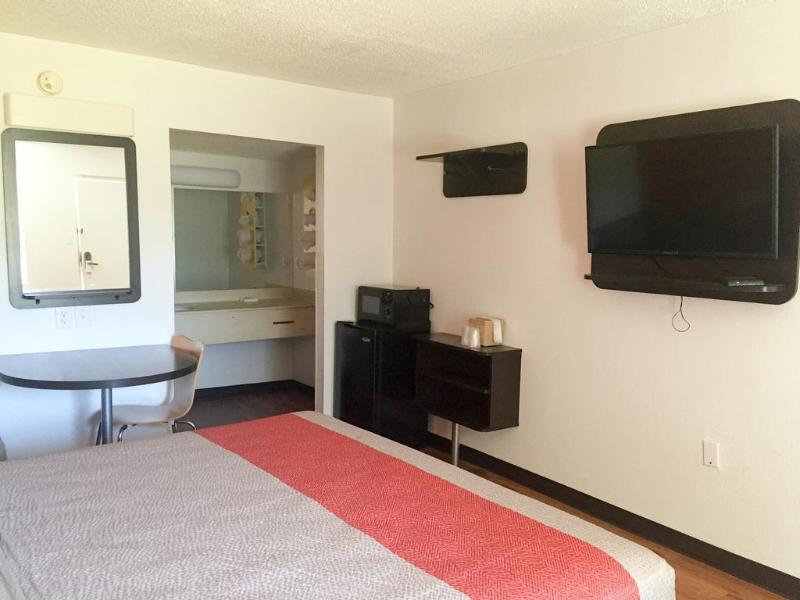 This photo about Comfort Inn (Calhoun) shared on HyHotel.com