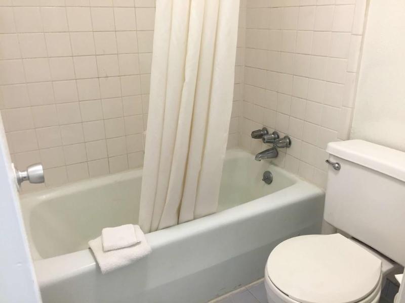 This photo about Comfort Inn (Calhoun) shared on HyHotel.com