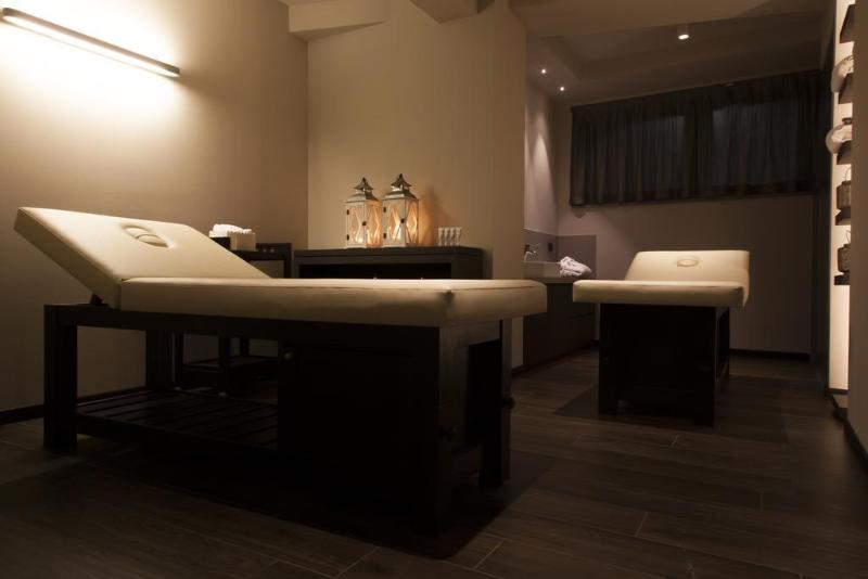 This photo about Sporting shared on HyHotel.com