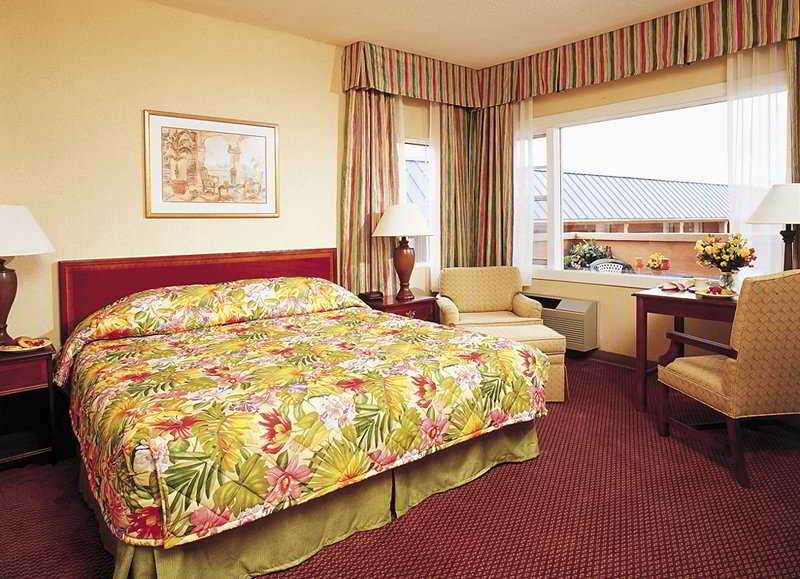 This photo about Nassau Palm Hotel shared on HyHotel.com