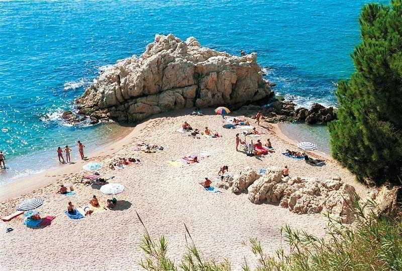 This photo about Calella Park shared on HyHotel.com