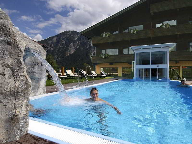 This photo about Post shared on HyHotel.com