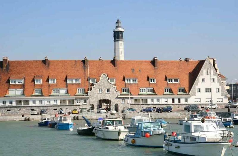 This photo about Mercure Calais Centre shared on HyHotel.com