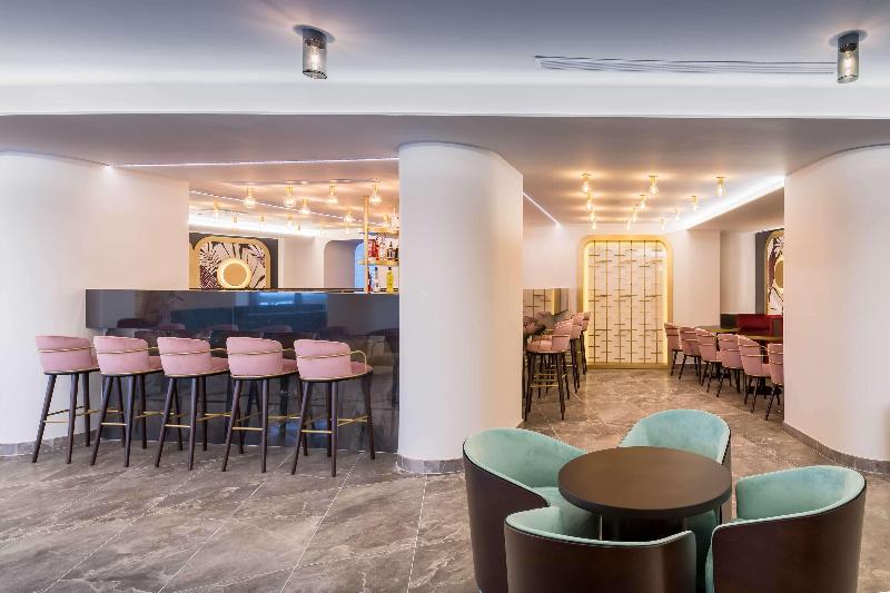 cheap resort hotels  to Spend holiday with family