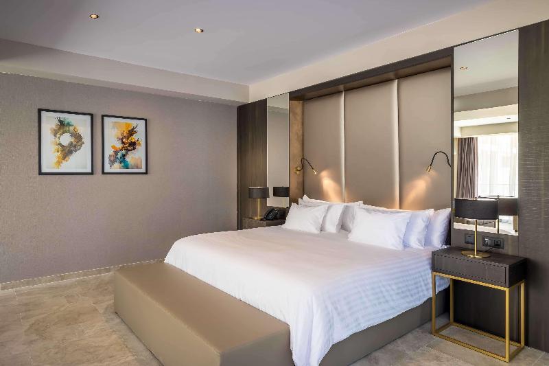 cheap resort hotels  to Spend holiday with family