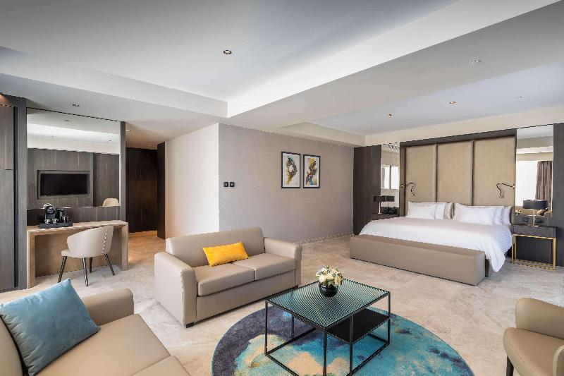 cheap resort hotels  to Spend holiday with family