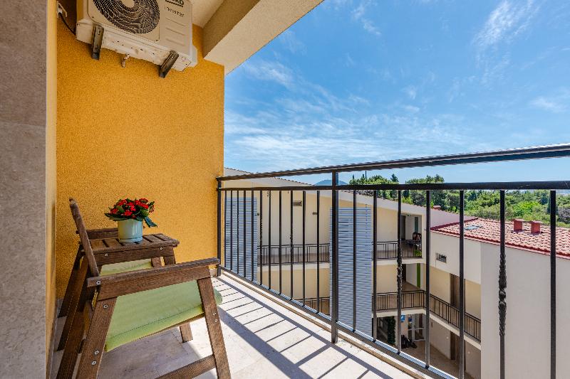 cheap resort hotels  to Spend holiday with family