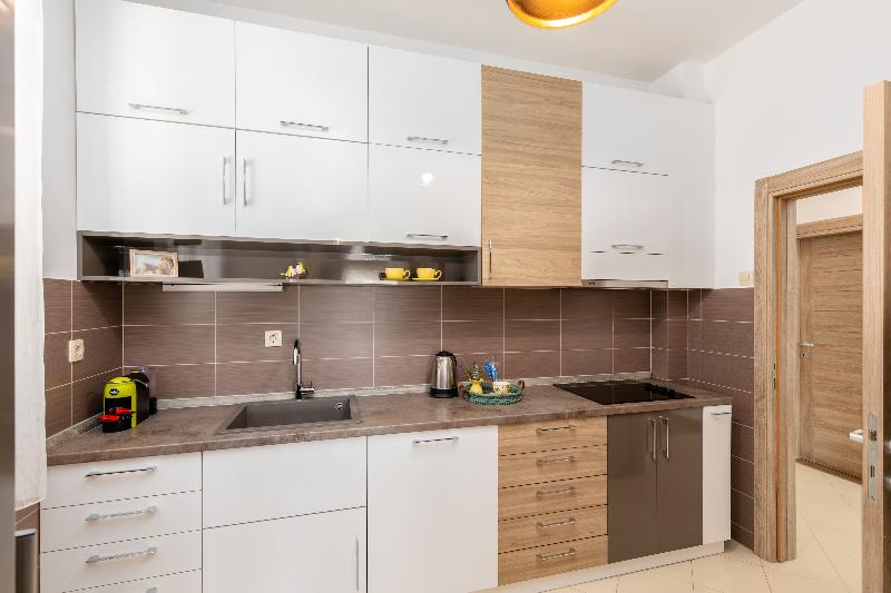 cheap resort hotels  to Spend holiday with family