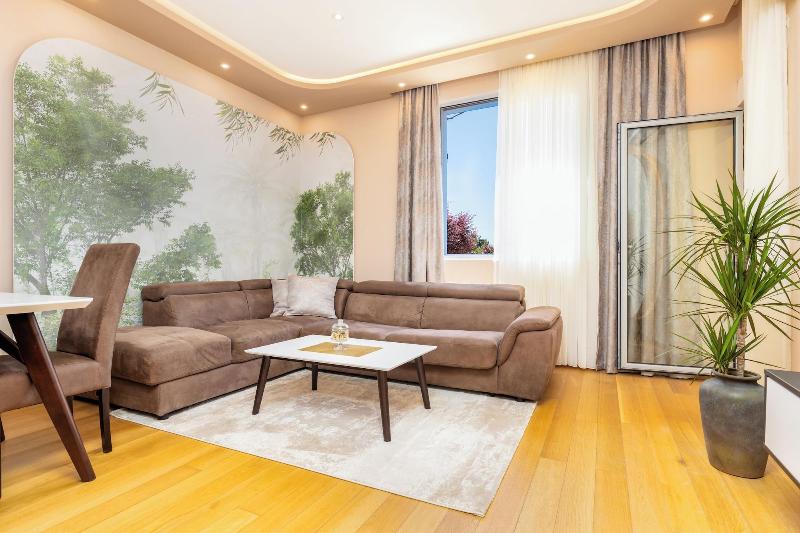 cheap resort hotels  to Spend holiday with family