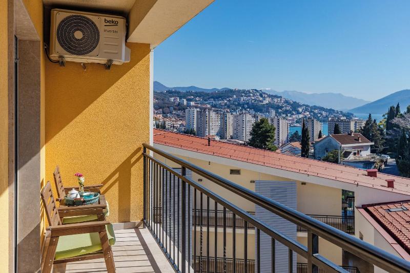 cheap resort hotels  to Spend holiday with family