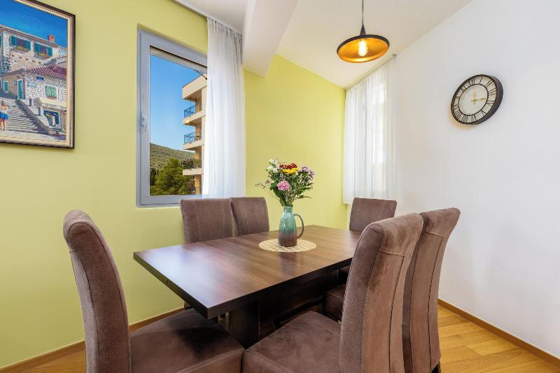 cheap resort hotels  to Spend holiday with family