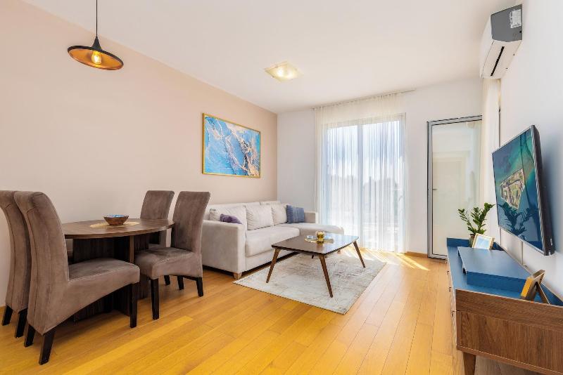 cheap resort hotels  to Spend holiday with family