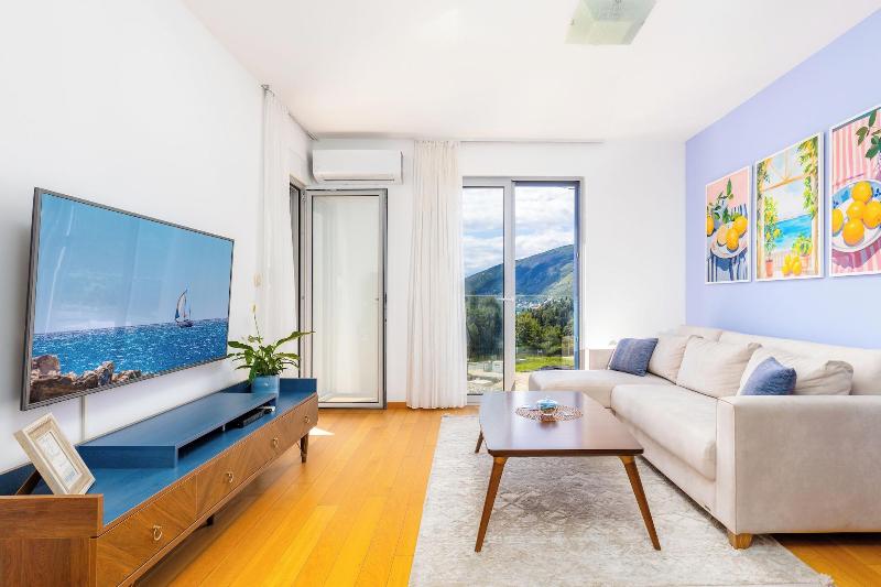 cheap resort hotels  to Spend holiday with family