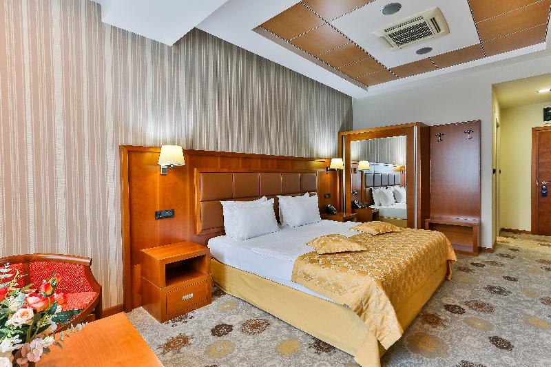 cheap resort hotels  to Spend holiday with family