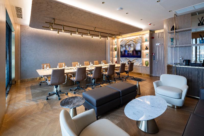 cheap resort hotels  to Spend holiday with family