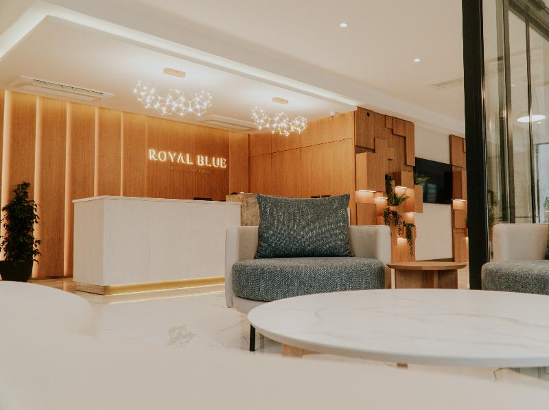 cheap resort hotels  to Spend holiday with family