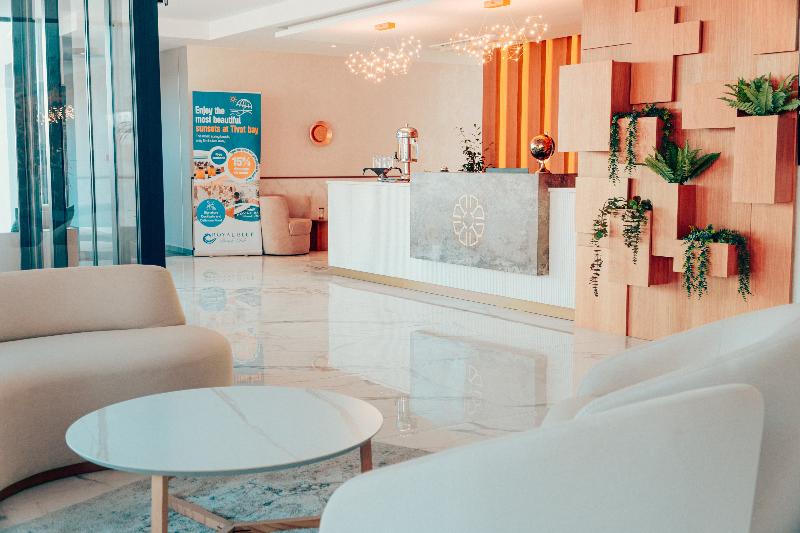 cheap resort hotels  to Spend holiday with family