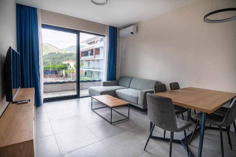 cheap resort hotels  to Spend holiday with family