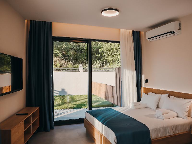 cheap resort hotels  to Spend holiday with family