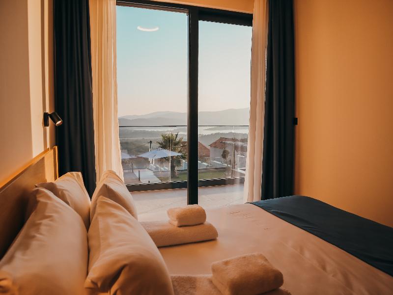 cheap resort hotels  to Spend holiday with family