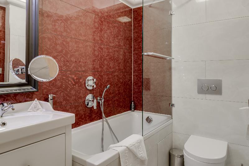 Room DBL.ST