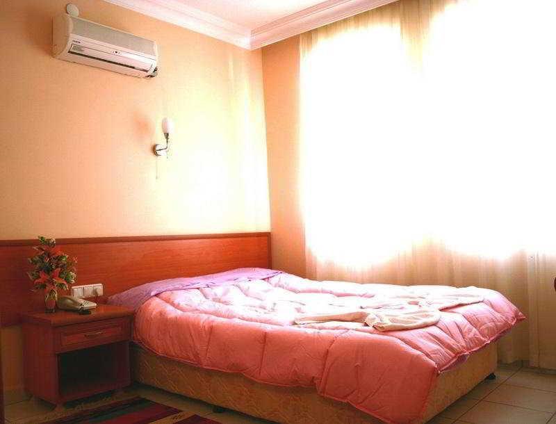 This photo about Mirage Apart Hotel shared on HyHotel.com