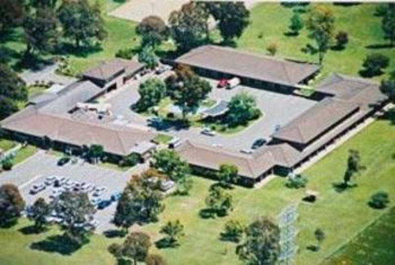 This photo about Quality Inn Carriage House shared on HyHotel.com