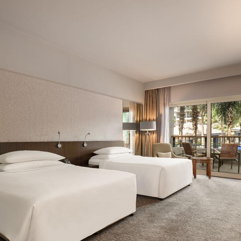 Dusit Thani LakeView Cairo