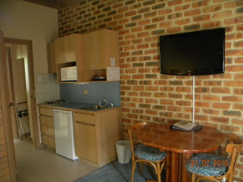 This photo about Comfort Inn Mahogany Park shared on HyHotel.com