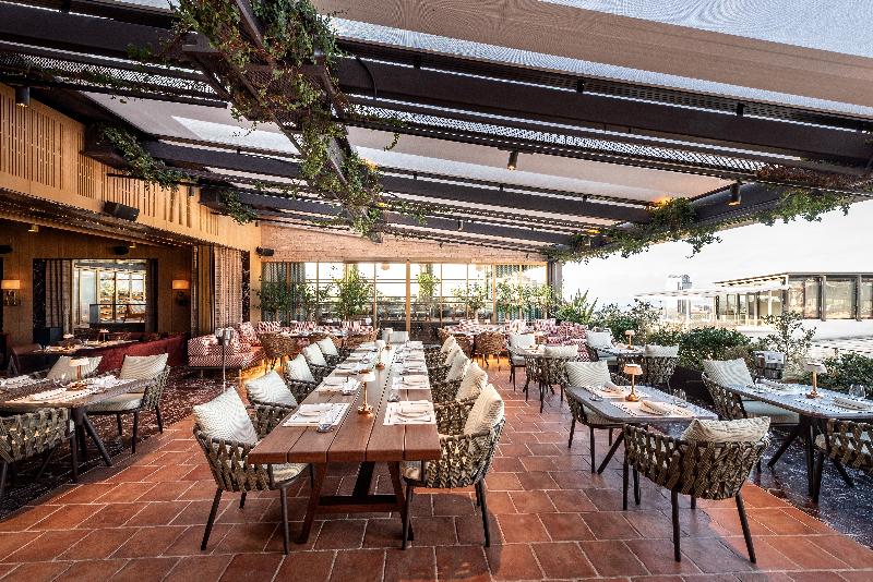 cheap resort hotels  to Spend holiday with family