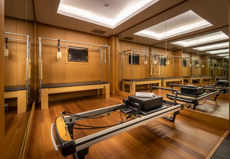 cheap resort hotels  to Spend holiday with family