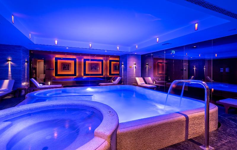 cheap resort hotels  to Spend holiday with family