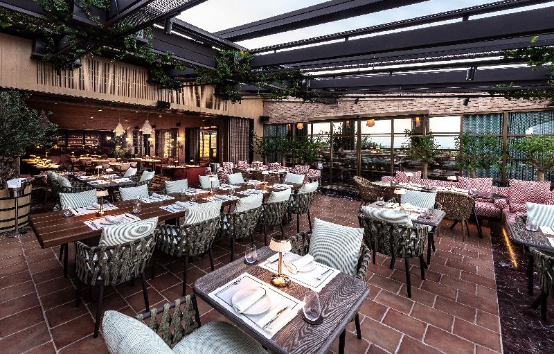 cheap resort hotels  to Spend holiday with family