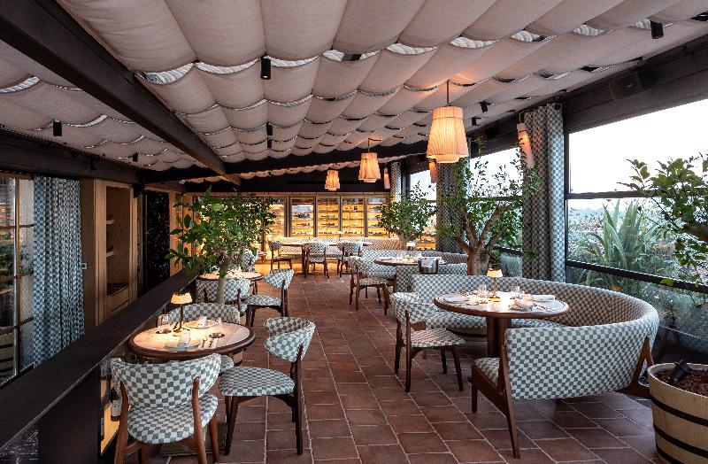 cheap resort hotels  to Spend holiday with family