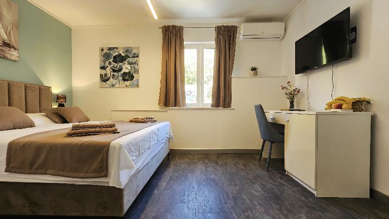 Room DBL.OM