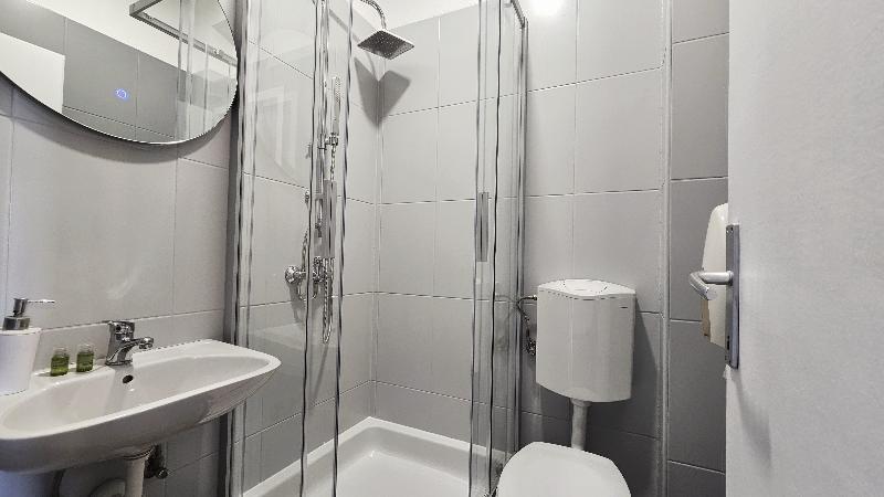 Room DBL.OM