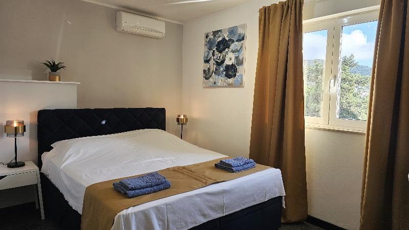 Room DBL.OM