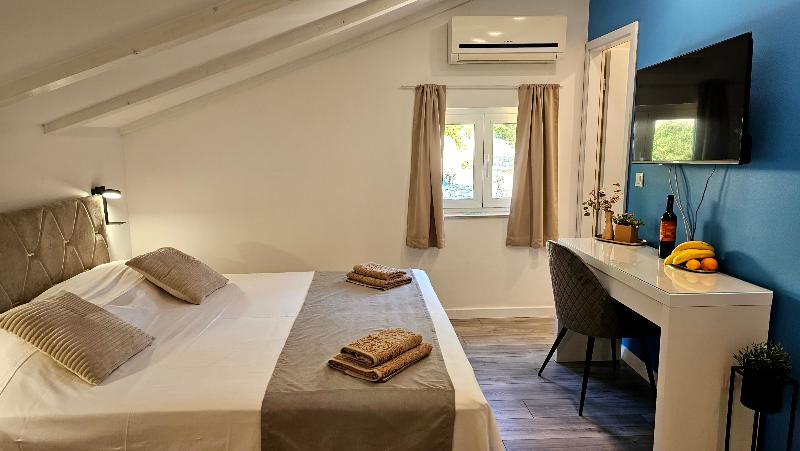 Room TPL.ST