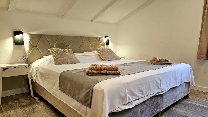 Room TPL.ST