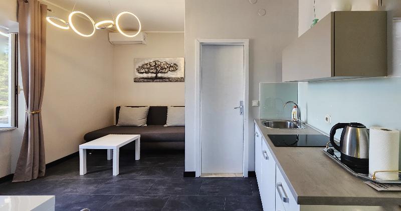 Room APT.SU