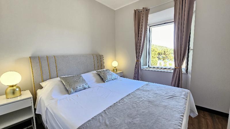 Room APT.SU