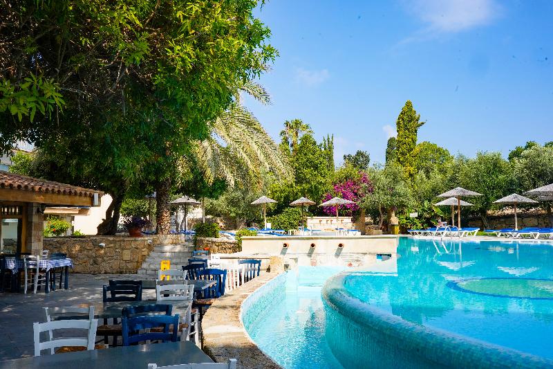 cheap resort hotels in Turkey to Spend holiday with family