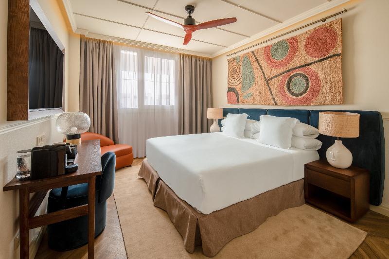 Room DBL.1B-DX