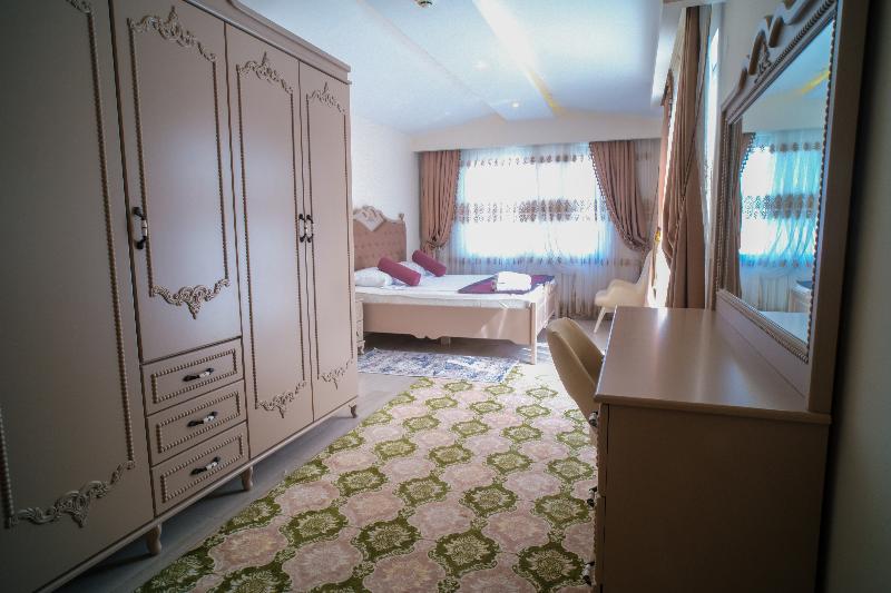 Room QUA.OM